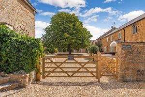 Daisy Hill, Farm Cottages Duns Tew